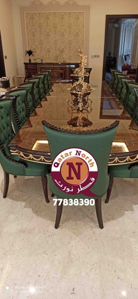 نقل طاولة طعام