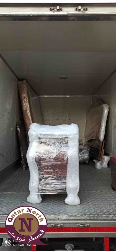 سيارة نقل اثاث مغلقة من قطر نورث لنقل العفش